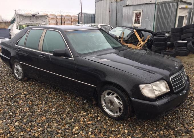 В разборе Mercedes W140 S-class "кабан"