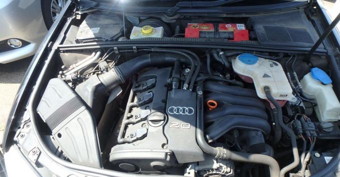 В полный разбор audi A4 B7 4WD 2006