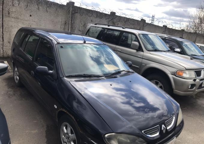 Renault Megane 2000г 1.9Dci в разбор