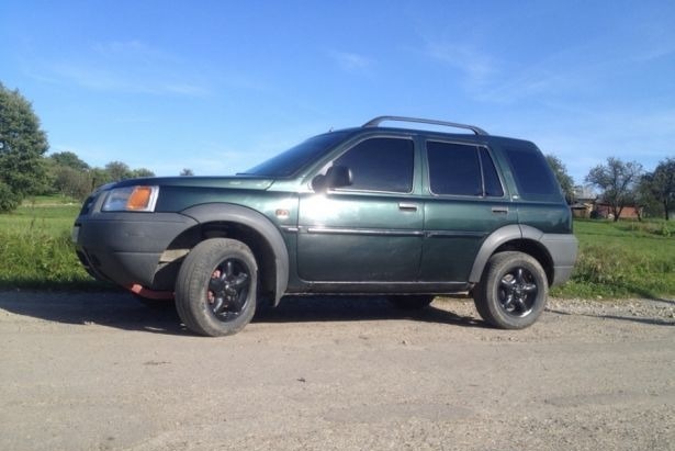 Разбор на запчасти Land Rover Freelander 2000