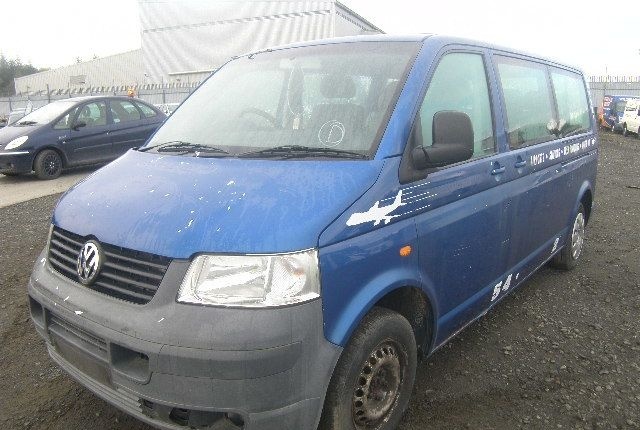 Автомобиль в разборе: Volkswagen Transporter 5 200