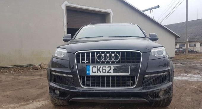 Audi Q7 3.0 TDI 2012 г на запчасти