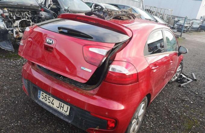 Kia Rio 2015 г на запчасти