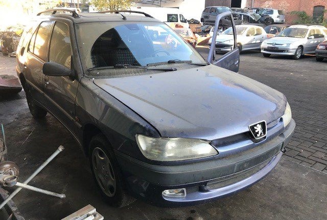 Разобран на запчасти Peugeot 306