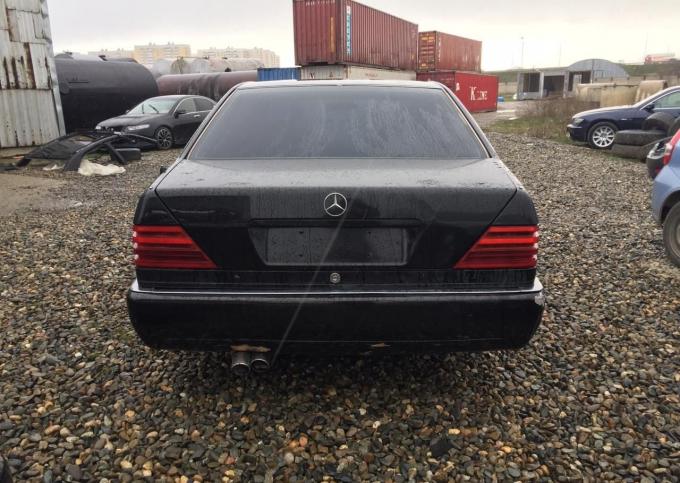 В разборе Mercedes W140 S-class "кабан"