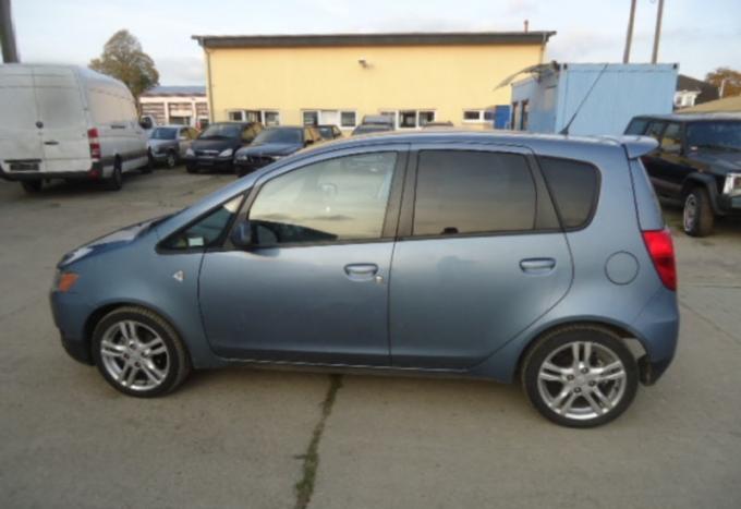 Mitsubishi Colt 2010г, на запчасти