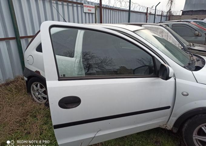 Opel Corsa C 2000-2006 год Робот в разборе