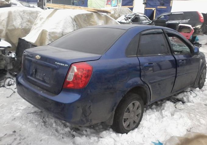 Chevrolet Lacetti седан в разборе