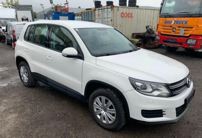 Volkswagen Tiguan 2012 г на запчасти