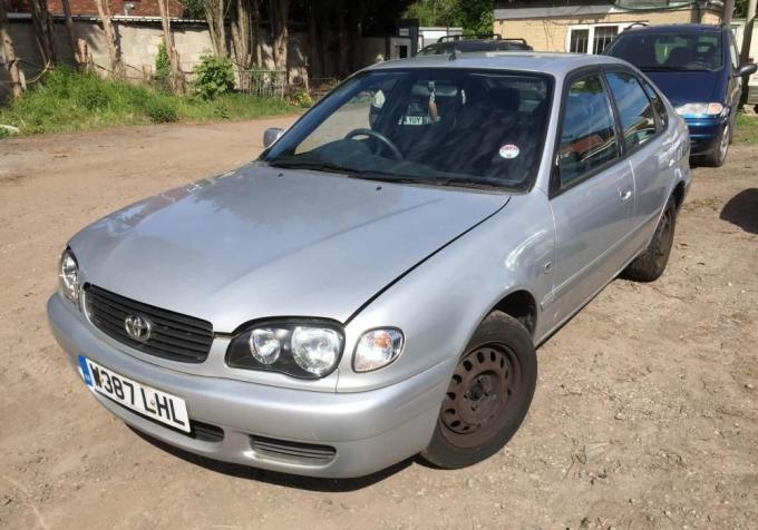 Разбор на запчасти Toyota Corolla E11