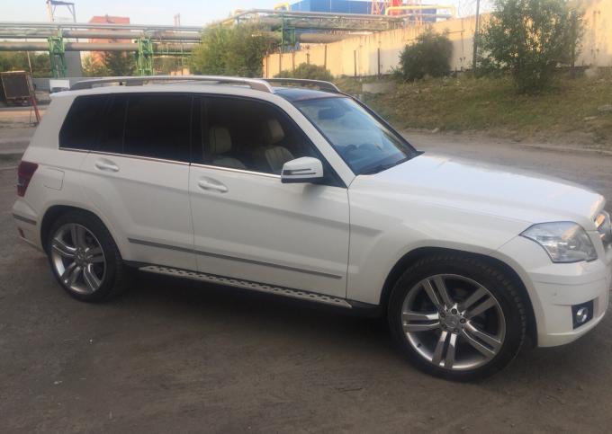 В разборе Мерседес GLK Авторазбор Мерседес