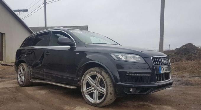 Audi Q7 3.0 TDI 2012 г на запчасти