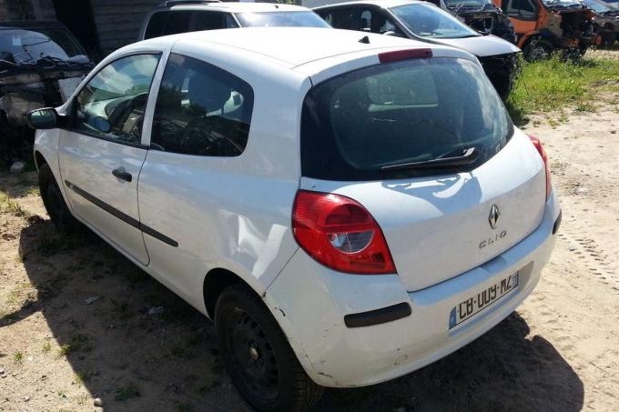 Renault Clio 2008 г по запчастям