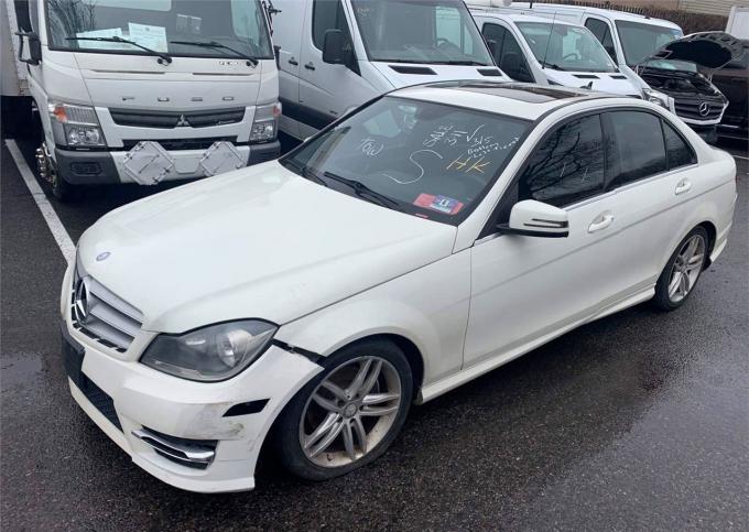 Разбор на запчасти Mercedes C W204