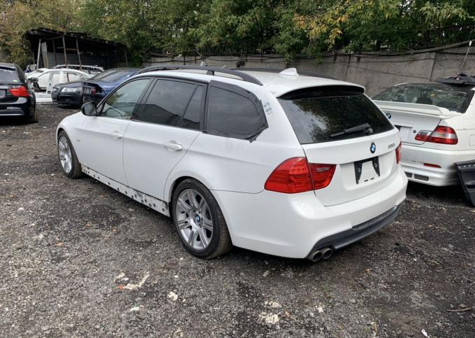 Bmw e91 e90 универсал n46 320 из Японии на запчаст