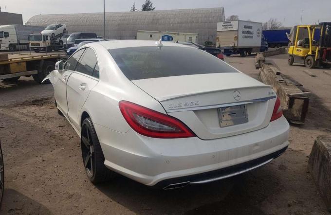 Mercedes C218 218 CLS 500 2013 г по запчастям