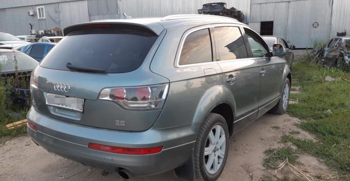 Audi Q7 2006-2015 г. по запчастям