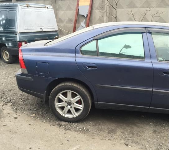 8 В разборе Volvo S60 S 60 2.4 2004