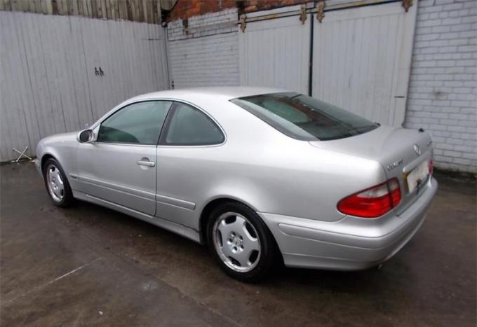 Разбор на запчасти Mercedes CLK W208