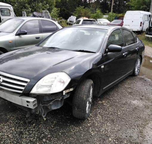 Nissan teana 2004г. по запчастям