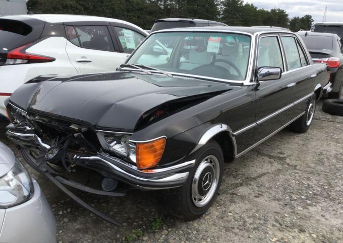 В разбор эксклюзивный Mercedes W116 450S из Японии