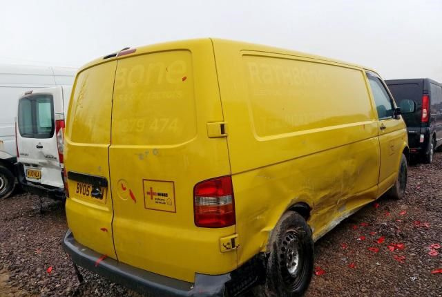 Разбор на запчасти Volkswagen Transporter 5 2003-2