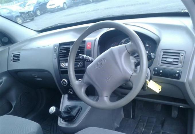 Разбор на запчасти Hyundai Tucson 1 2004-2009