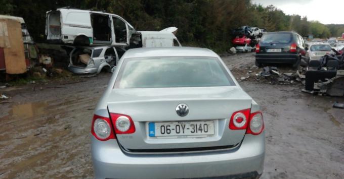 Разбираю VW Jetta 2006-2011 г