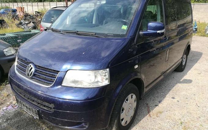 Volkswagen Multivan T5 2007 г на запчасти