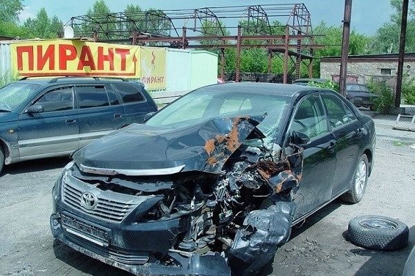 Разбирается на запчасти Camry V50 Toyota 2013