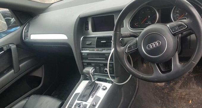 Audi Q7 3.0 TDI 2012 г на запчасти