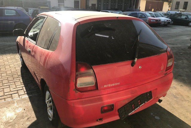 Разобран на запчасти Mitsubishi Colt 1996-2004