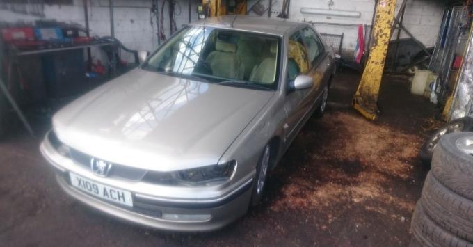 Разбор на запчасти Peugeot 406