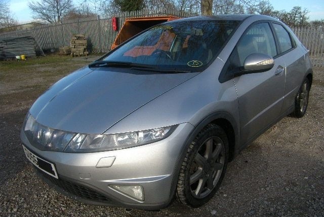 Honda Civic 5D 1.8 МКПП R18A2 разбирается