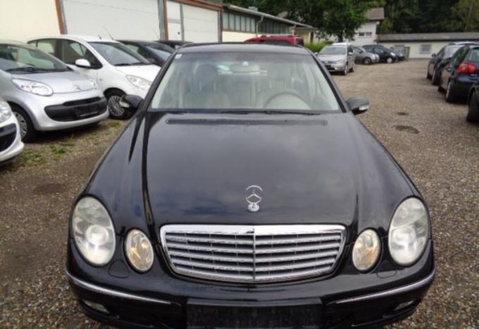 Mercedes-Benz E W211 2004г, на запчасти