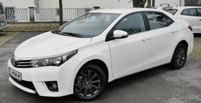 Разбор Тойота Королла Toyota Corolla E180 рест