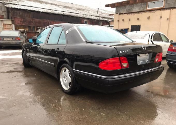 Разбор Mercedes W210 E430 1998г