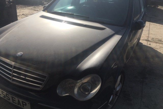 Разбор на запчасти Mercedes C W203 2000-2007