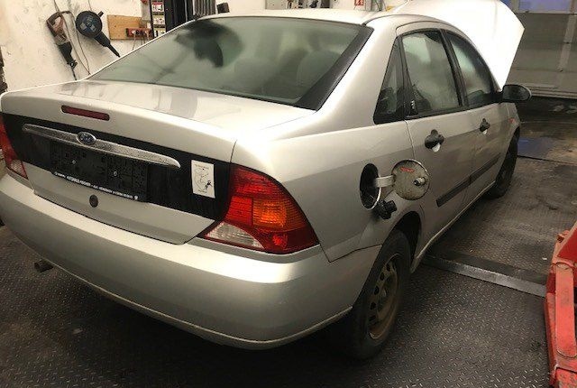 Разбор на запчасти Ford Focus 1 1998-2004