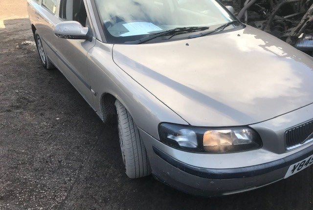 Разбор на запчасти Volvo V70 2001-2008