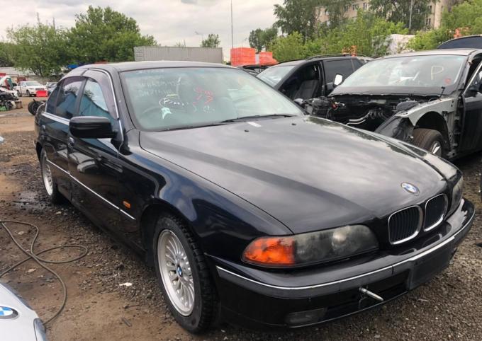 В разборе Bmw e39 m52b25 tu