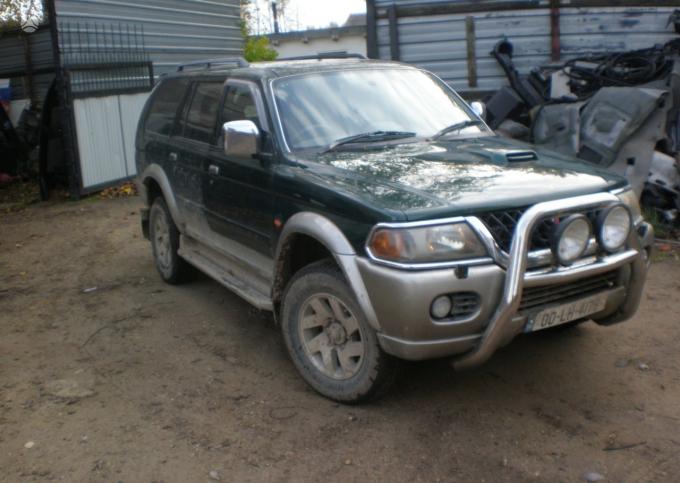 Mitsubishi Pajero Sport 2002 г на запчасти