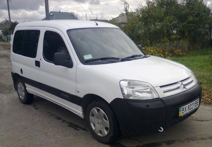 Citroen Berlingo 2006г 1.9D