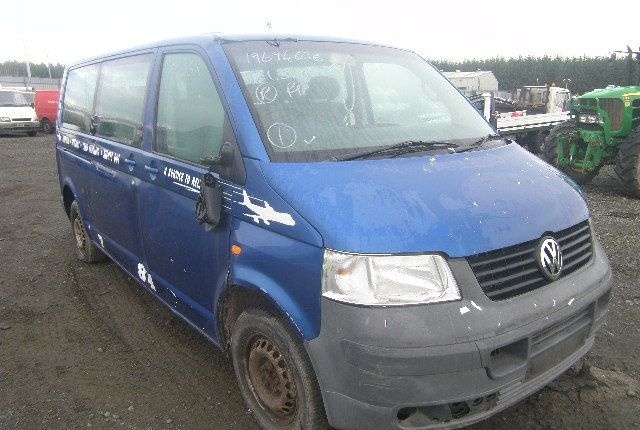 Автомобиль в разборе: Volkswagen Transporter 5 200