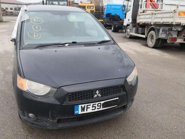 Mitsubishi Colt 2010 г на запчасти