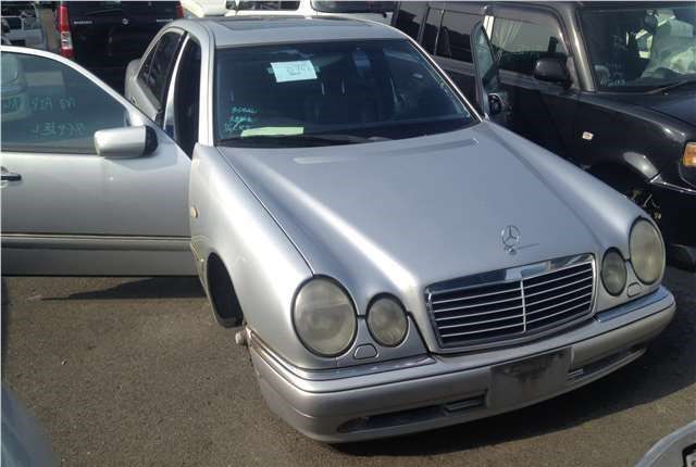 Разобран на запчасти Mercedes E W210 1995-2002