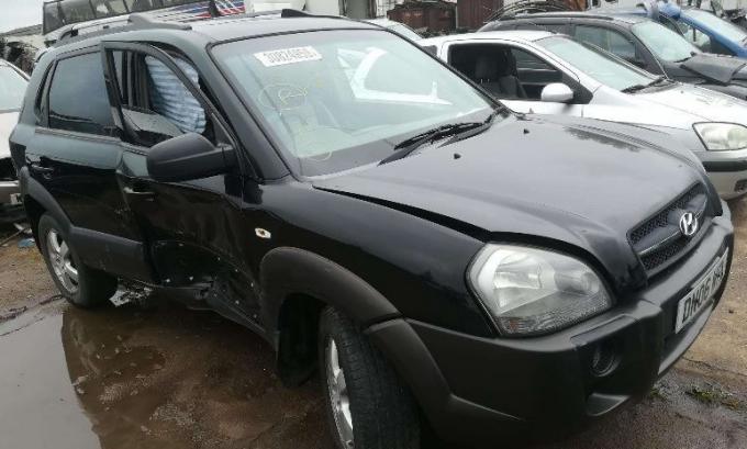 Hyundai Tucson 2006 г по запчастям