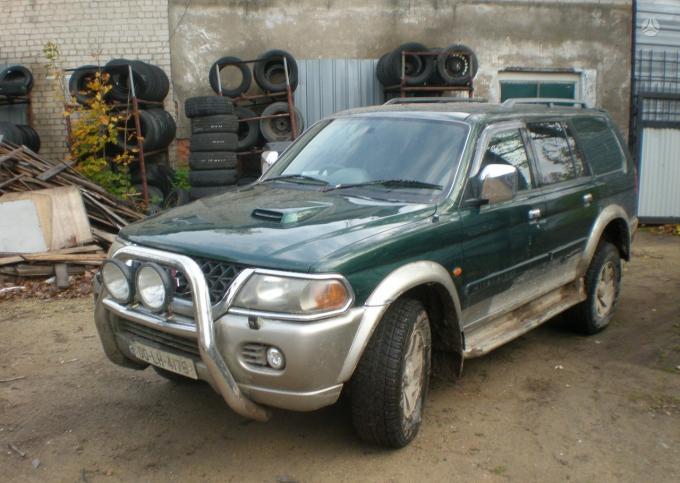 Mitsubishi Pajero Sport 2002 г на запчасти