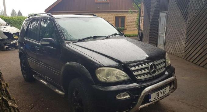 Mercedes ML270 2.7 OM612 W163 2003 г на запчасти