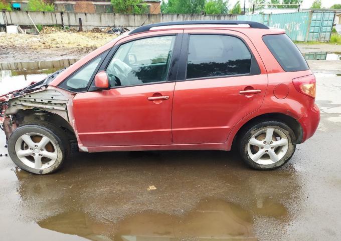 В разборе Сузуки SX4 2007 г 1.6 (автомат)